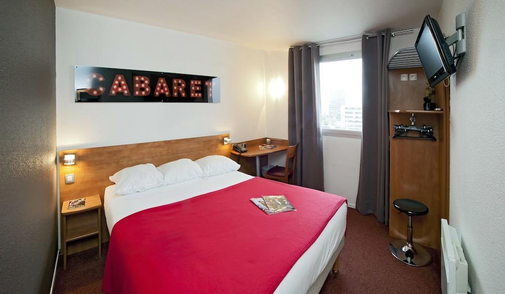 Paris Hotel 3*