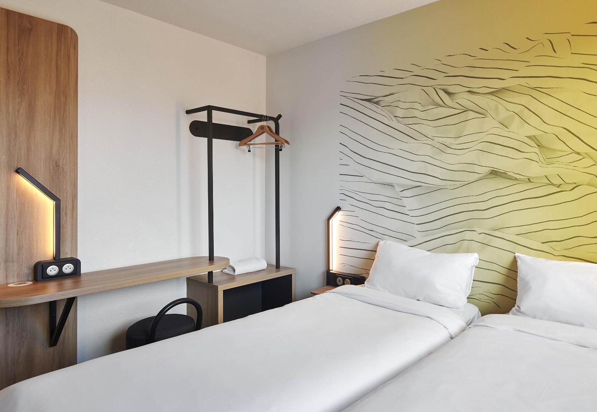 Paris 3*